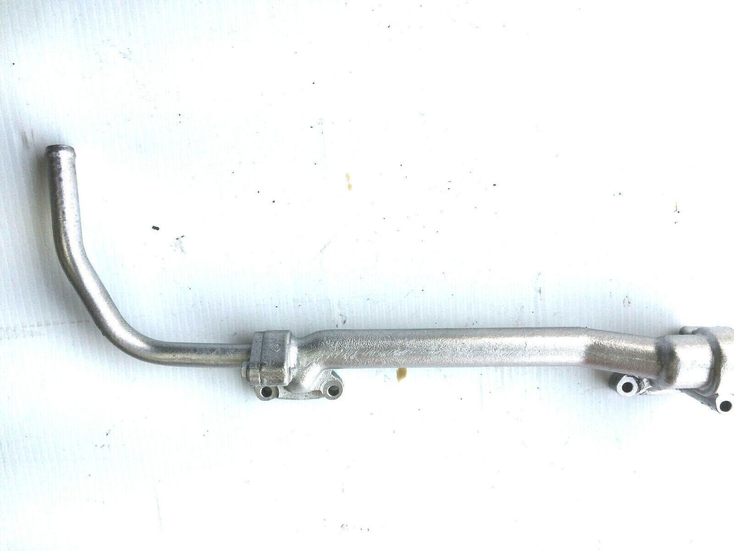 ROLLS ROYCE SPUR BENTLEY MULSANNE cooling pipe thermostat to heater UE46077