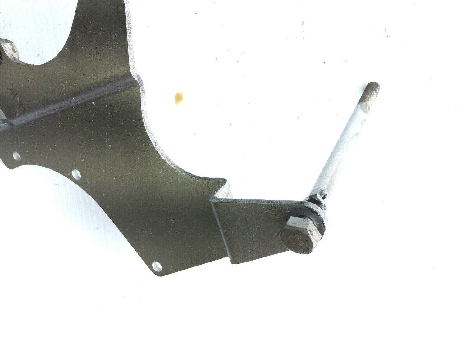 ROLLS ROYCE SPUR BENTLEY air conditioning compressor mounting bracket UE71007