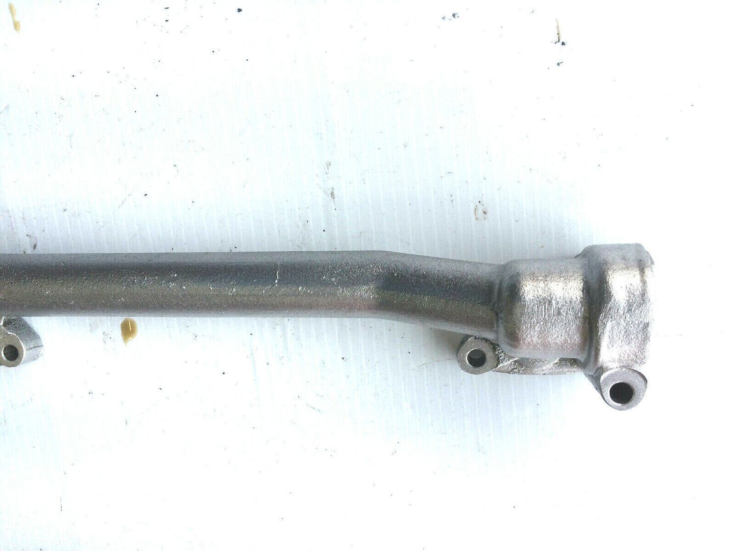 ROLLS ROYCE SPUR BENTLEY MULSANNE cooling pipe thermostat to heater UE46077