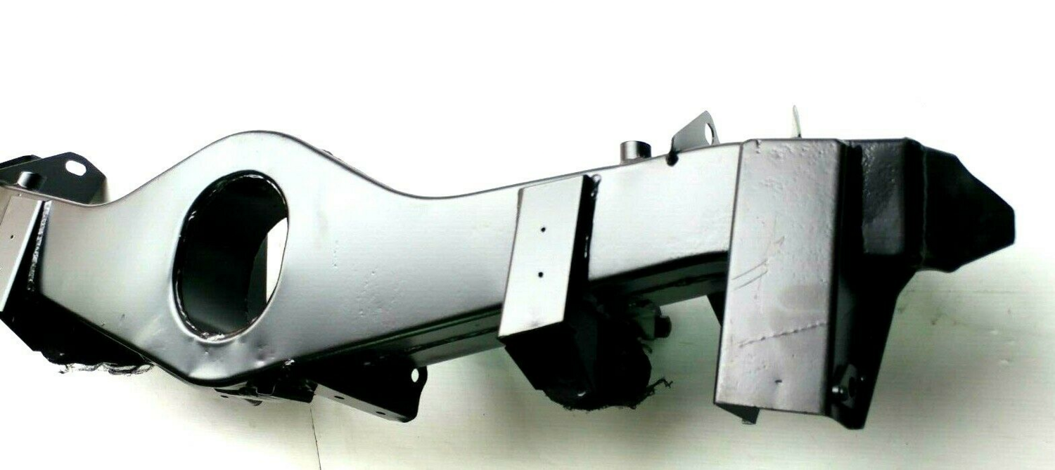 Rolls Royce Silver Shadow Corniche REFURBUSHED rear subframe crossmember UR20495 and left arm