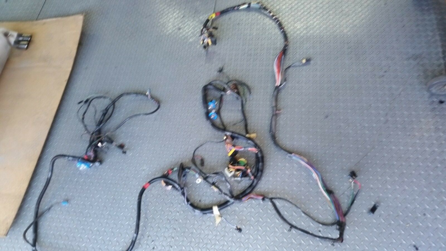 96 97 98 99 ROLLS ROYCE SILVER SPUR left side loom front TO back wiring harness