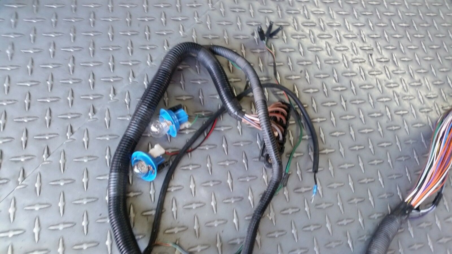 96 97 98 99 ROLLS ROYCE SILVER SPUR left side loom front TO back wiring harness