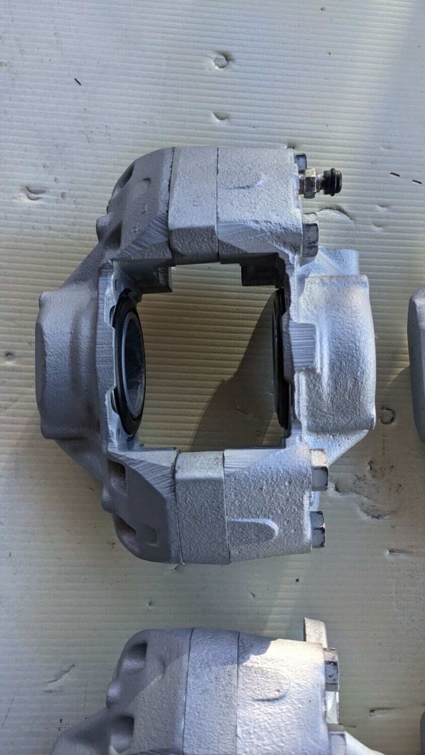 66 TO 80 ROLLS ROYCE SILVER SHADOW CORNICHE FRONT BRAKE CALIPER REBUILD SET