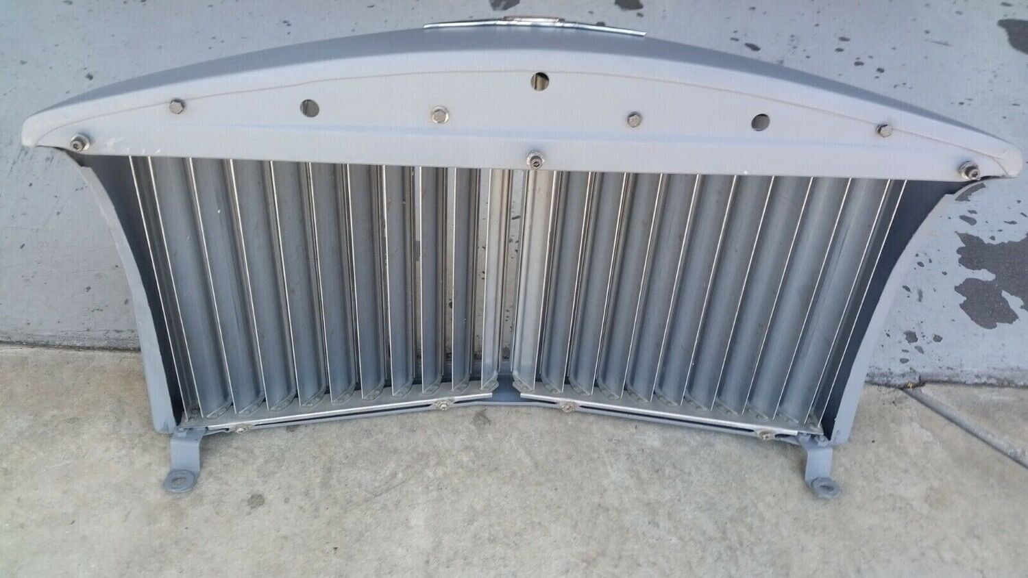 81 to 99 BENTLEY TURBO R L front GRILL COMPLETE VANES SHELL with EMBLEM primed