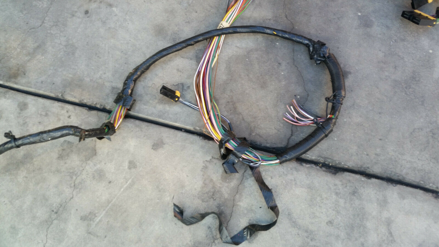 96 97 98 99 BENTLEY TURBO R right REAR TRUNK SIDE WIRING harness wires w relays