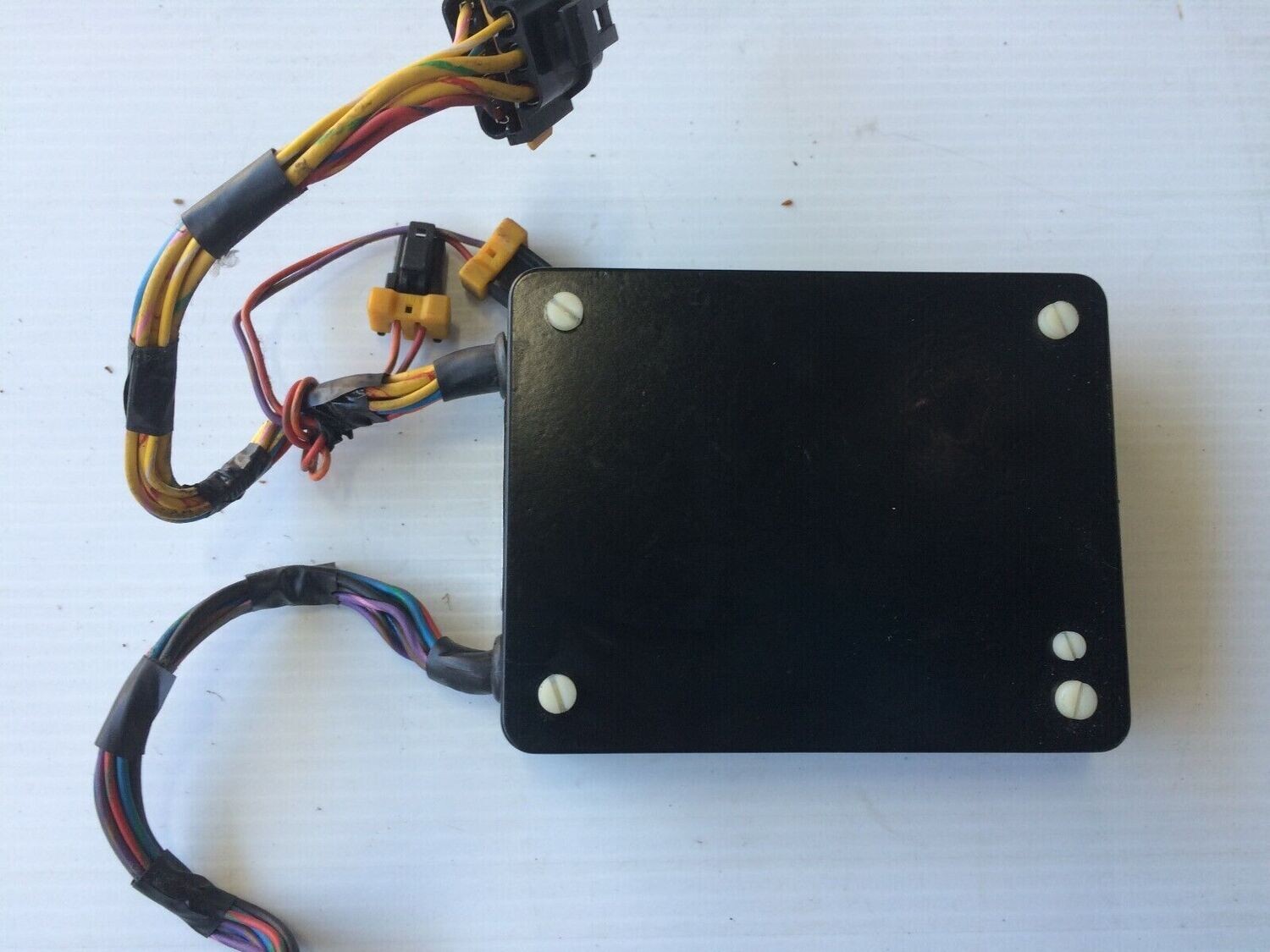 ROLLS ROYCE SILVER BENTLEY MULSANNE LEFT front seat belt CONTROL UNIT UB71638