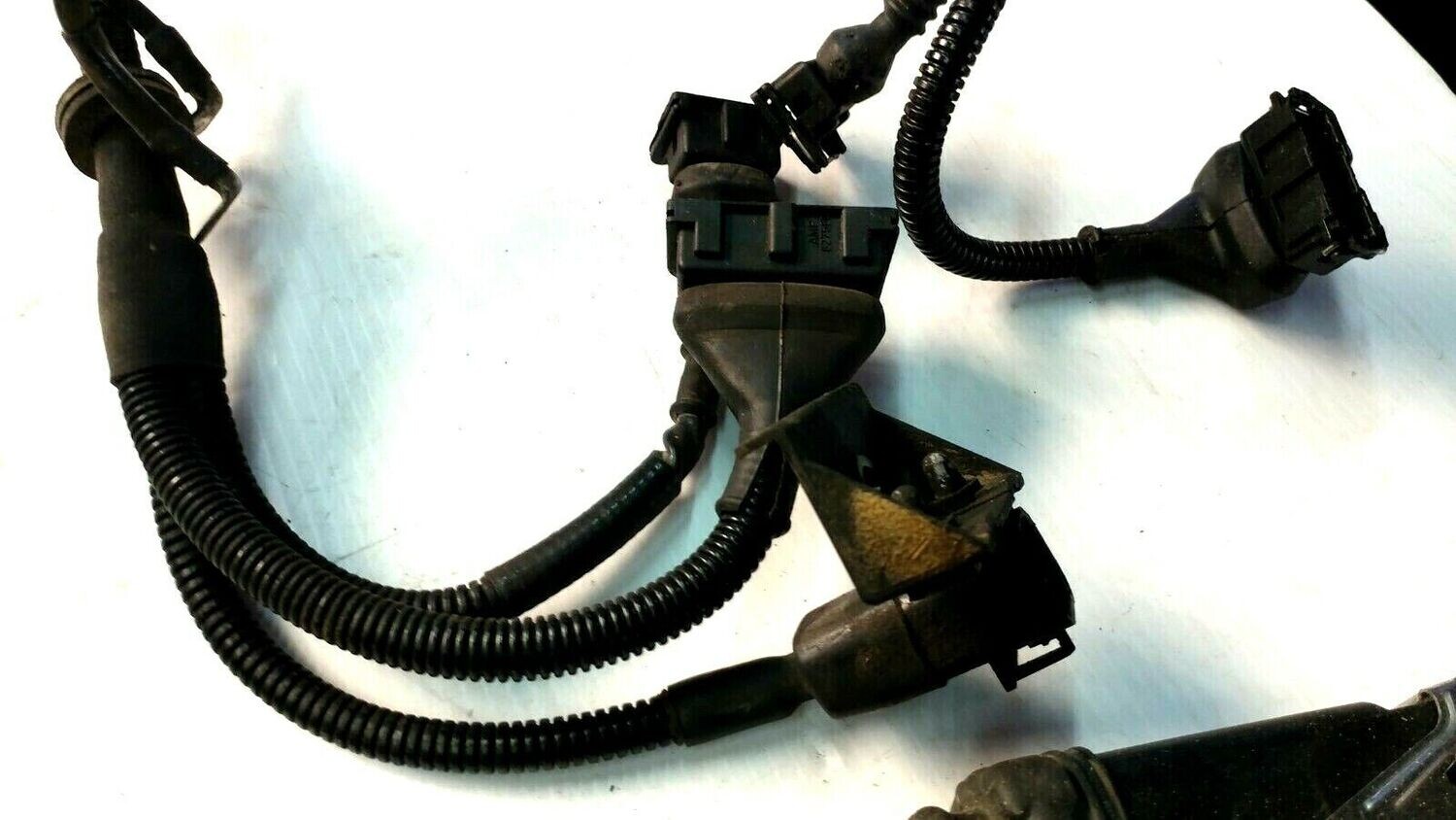 FERRARI 348 PARTS  fuel injection engine harness left side 143207