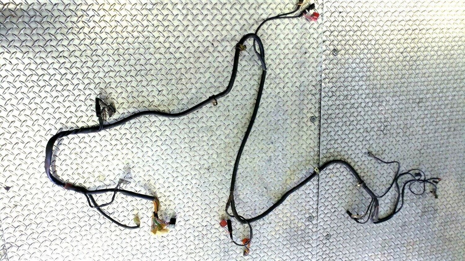 FERRARI 348 PARTS M0089337 FRONT NOSE CABLE TO HEADLIGHT HARNESS 139573