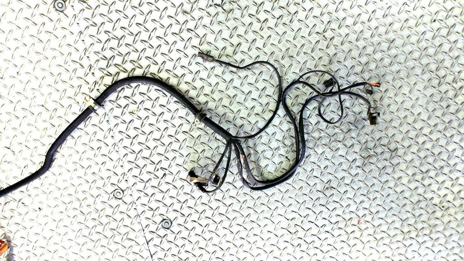 FERRARI 348 PARTS M0089337 FRONT NOSE CABLE TO HEADLIGHT HARNESS 139573