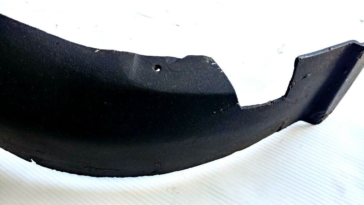 FERRARI 348 PARTS  LEFT front under WHEELHOUSE MUD GUARD 62095600