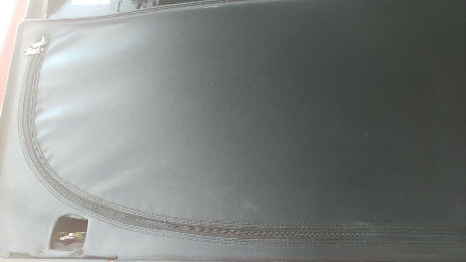 FERRARI 308 PARTS GTS rear trunk luggage COMPARTMENT COVER WITH ZIPPER 60114808