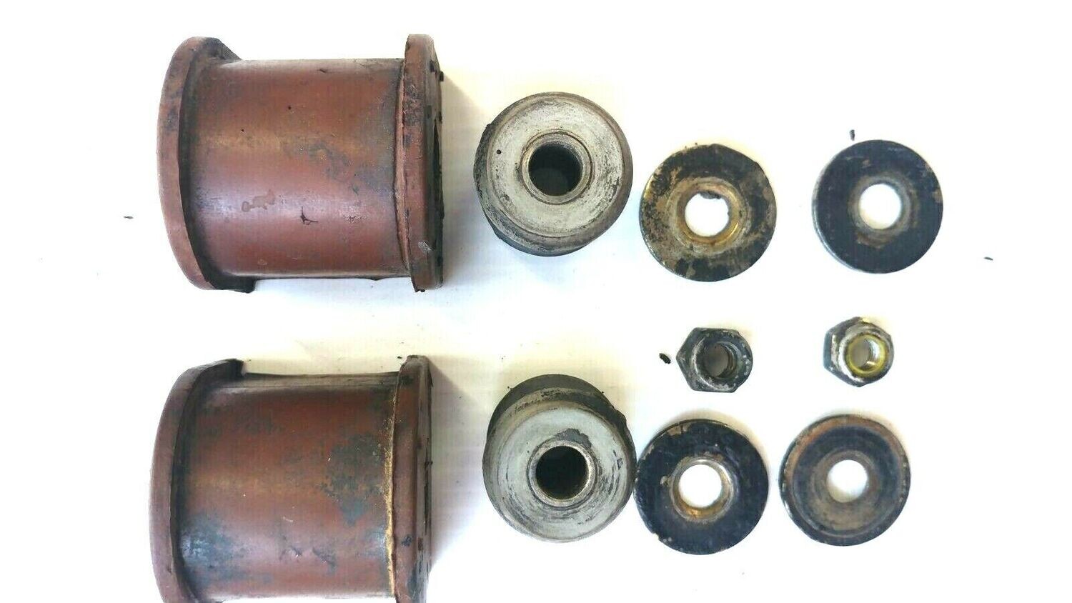 FERRARI 348 PARTS  REAR SUSPENSION SWAY BAR ANTI ROLL BUSHING KIT