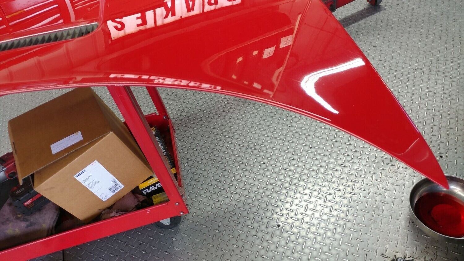FERRARI 348 PARTS  RIGHT FRONT HOOD BONNET 64304800