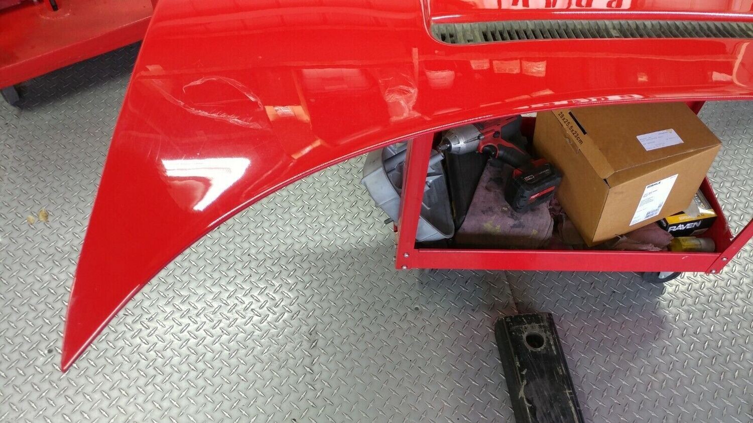 FERRARI 348 PARTS  RIGHT FRONT HOOD BONNET 64304800