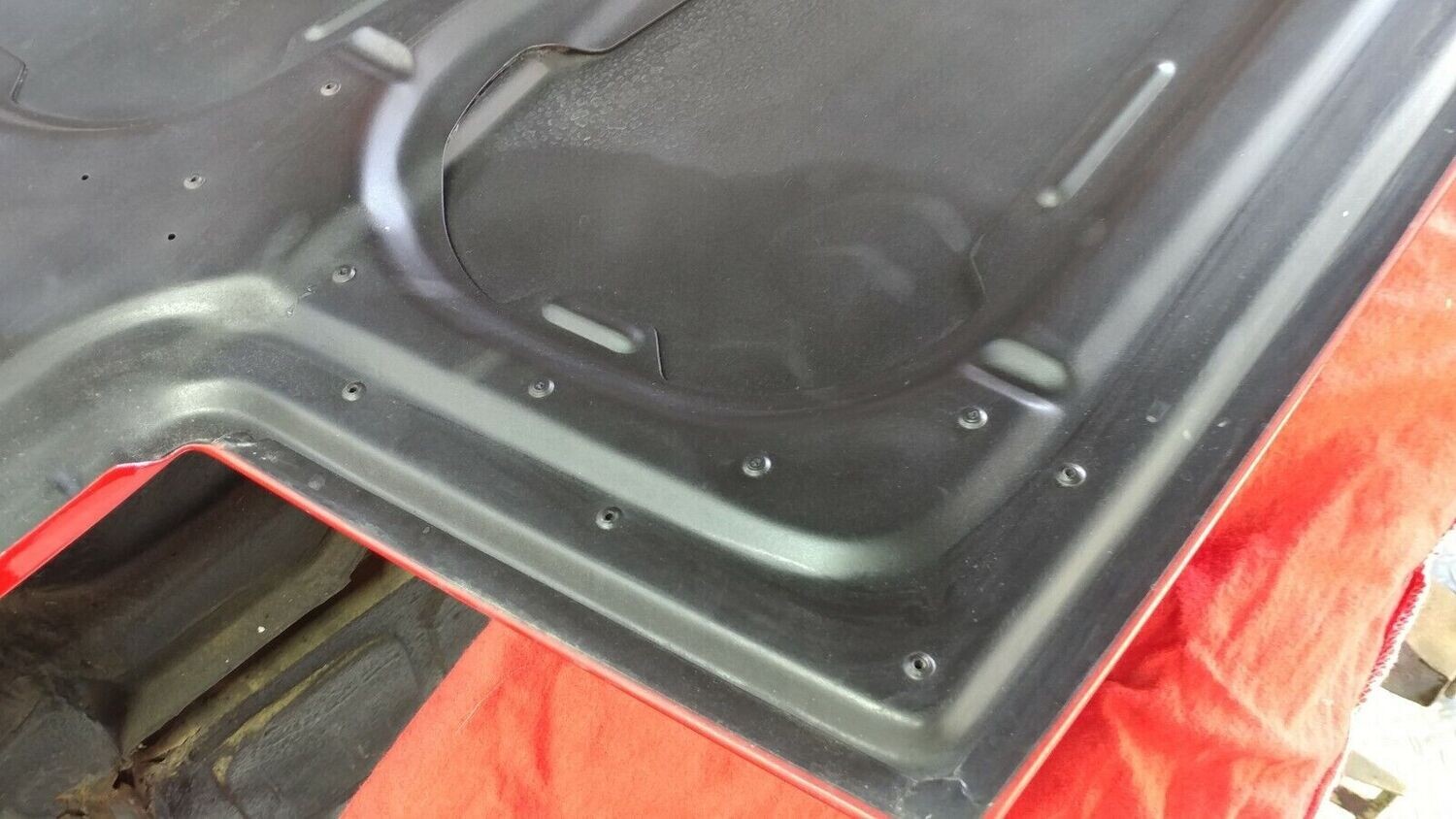 FERRARI 348 PARTS  RIGHT FRONT HOOD BONNET 64304800