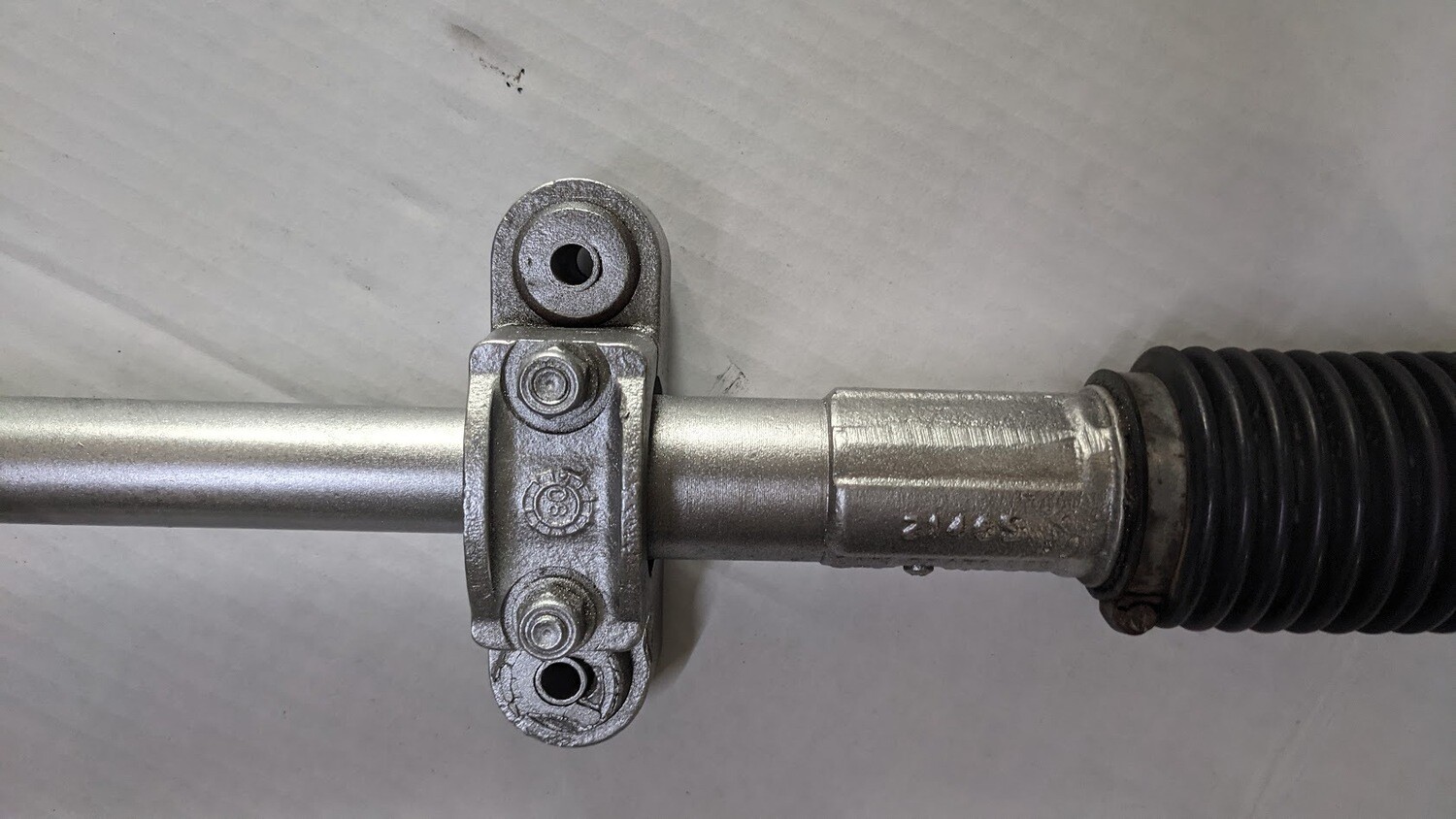 FERRARI 308 PARTS STEERING RACK pinion WITH MOUNTS  149201