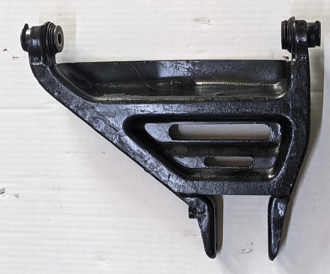 FERRARI 308 PARTS FRONT LOWER CONTROL A ARM RIGHT SIDE LEVER 104401