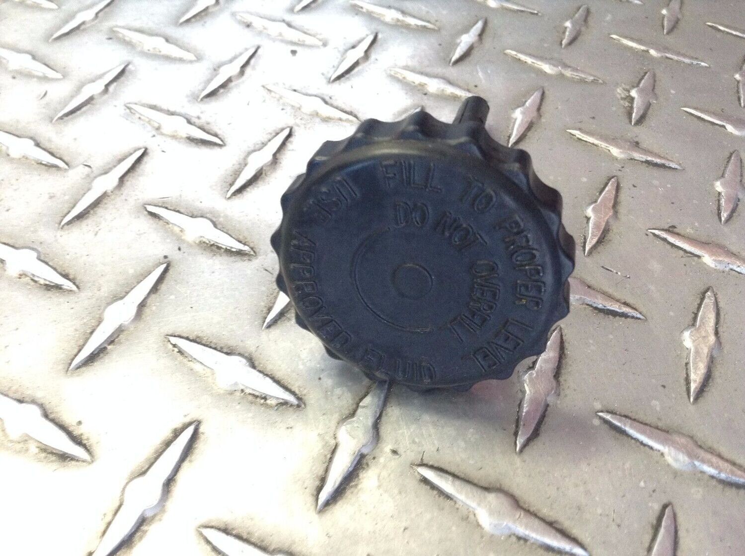 81 - 91 ROLLS ROYCE SILVER SPUR POWER STEERING PUMP CAP