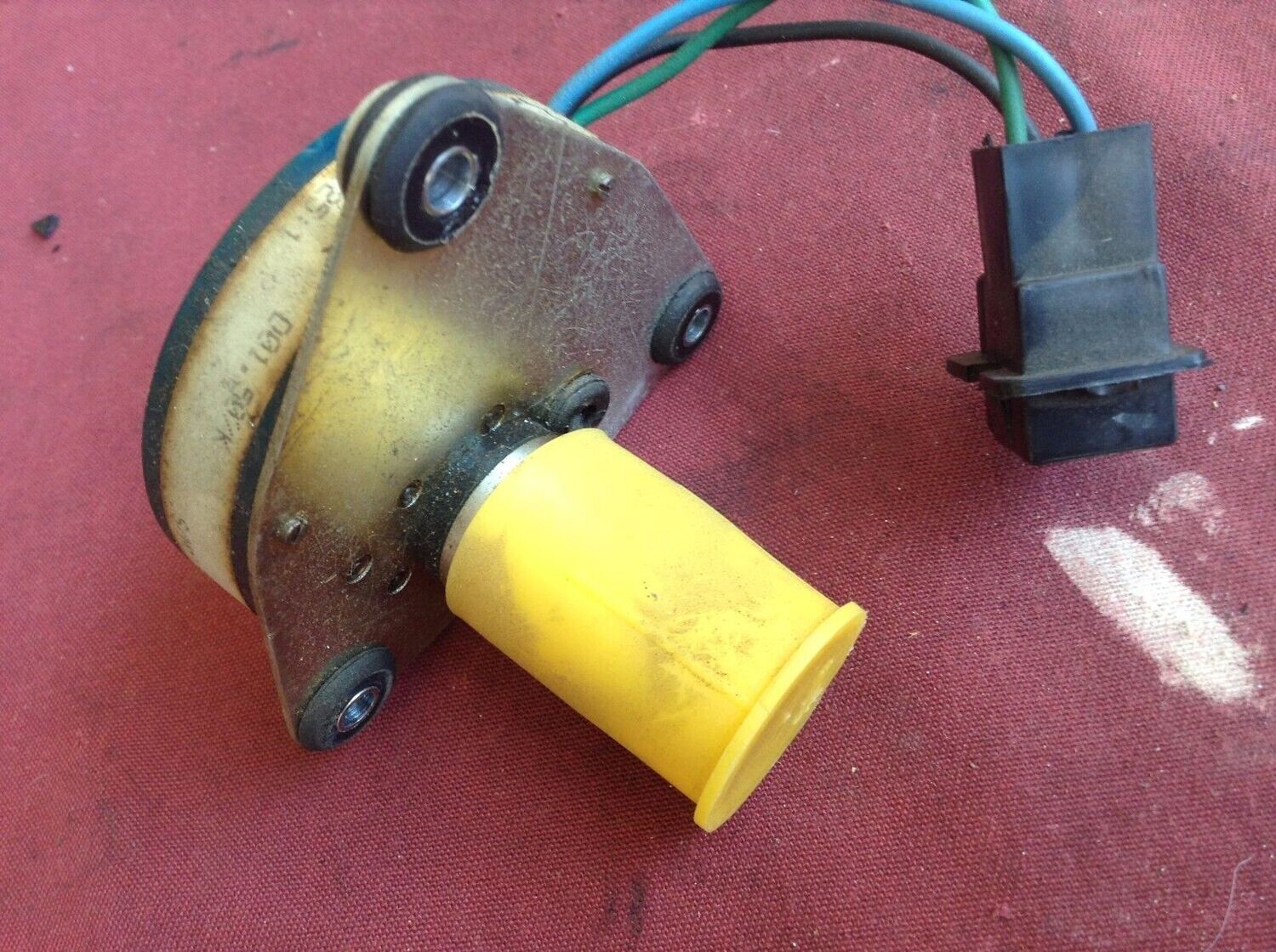81 - 91 ROLLS ROYCE SILVER SPUR LEFT REAR AIR CONDITIONING STEPPER MOTOR 8376