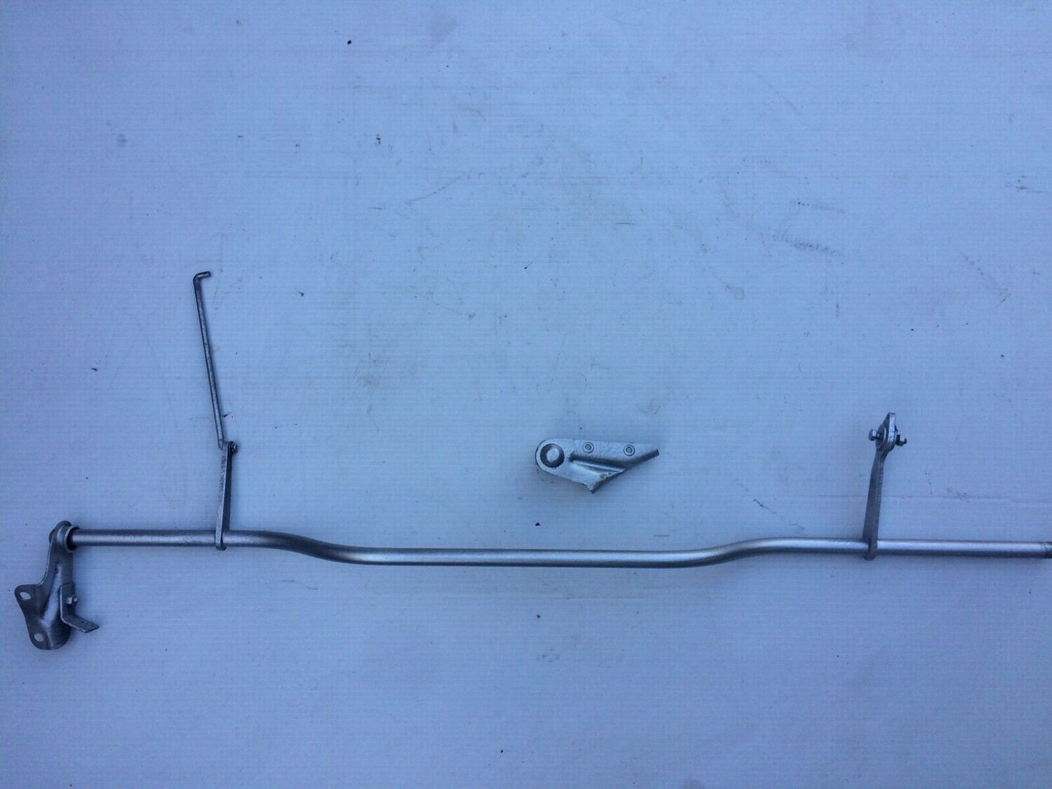 ROLLS ROYCE SILVER SPUR UNDER CAR ACCELERATOR LINKAGE and bushings UE70441