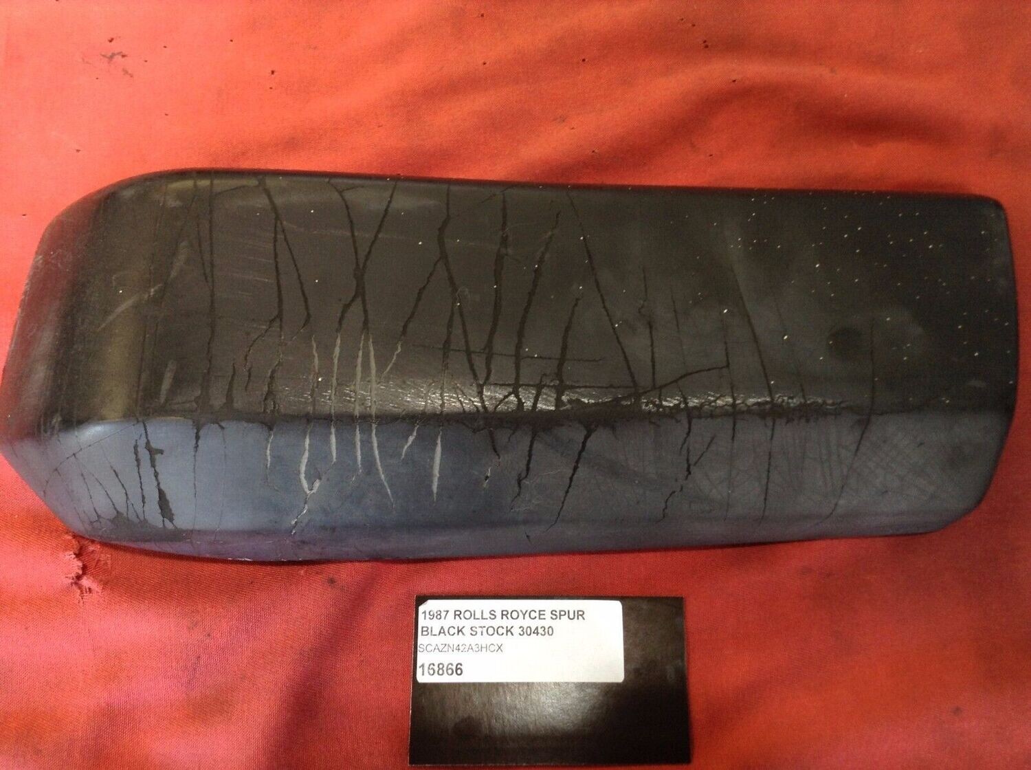 65 - 80 ROLLS ROYCE SILVER SHADOW RIGHT front BUMPER GUARD UR18372U