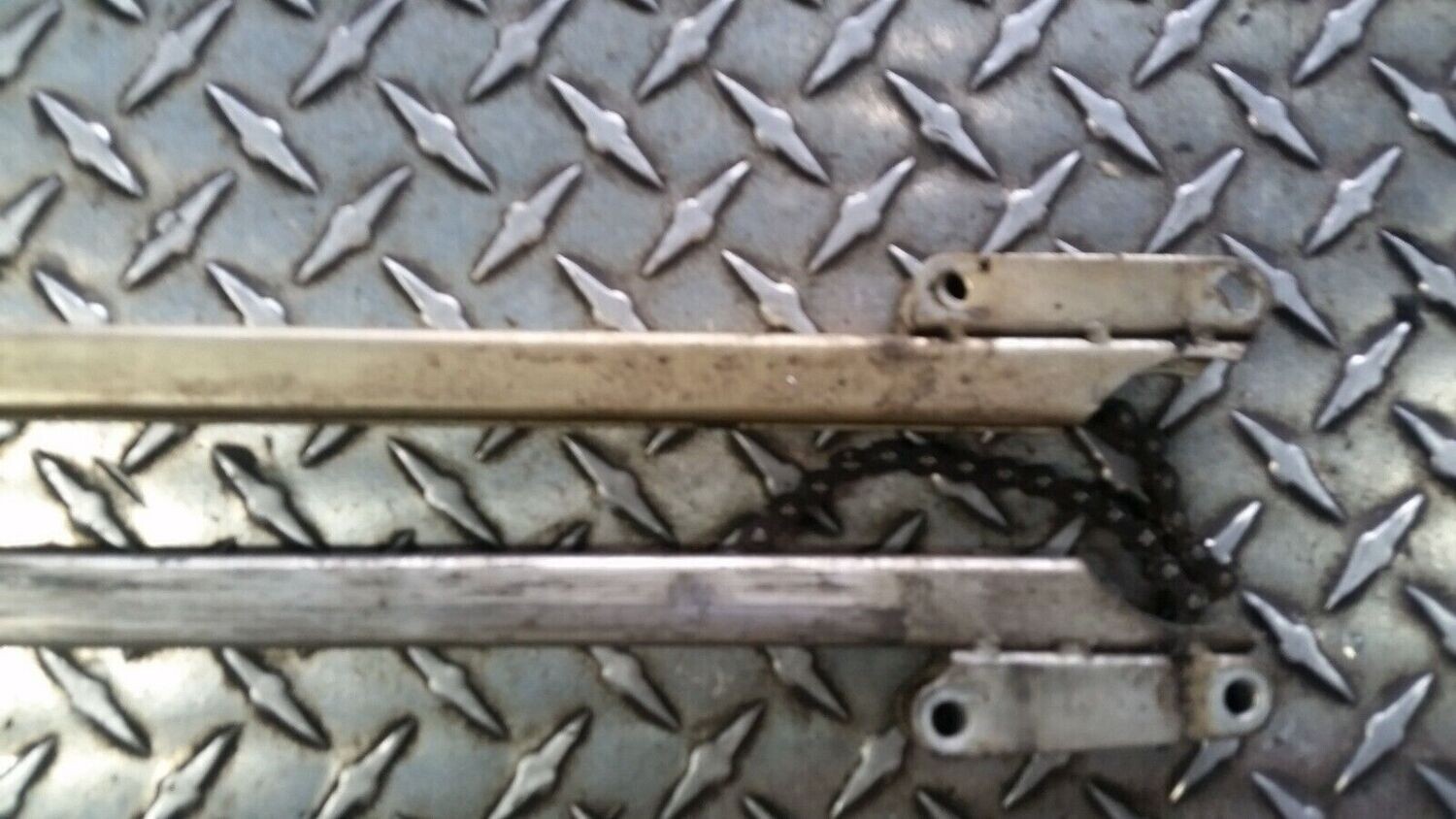65 - 80 ROLLS ROYCE SILVER SHADOW ANY SIDE WINDOW REGULATOR chain and rails