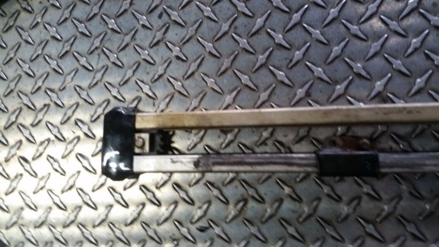 65 - 80 ROLLS ROYCE SILVER SHADOW ANY SIDE WINDOW REGULATOR chain and rails
