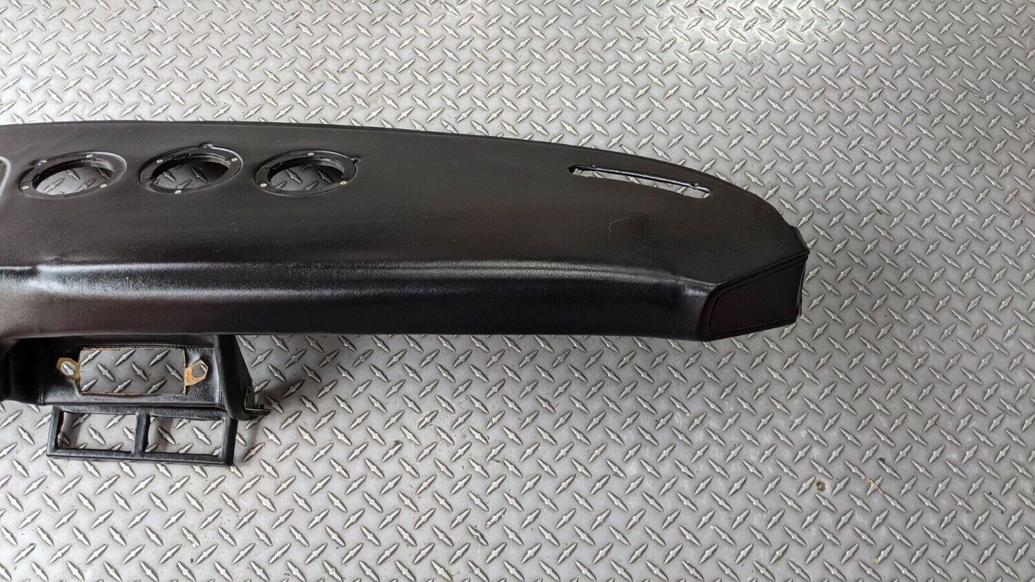 FERRARI 308 GTSi INTERIOR part BLACK DASHBOARD EXCELLENT CONDITION 60303500