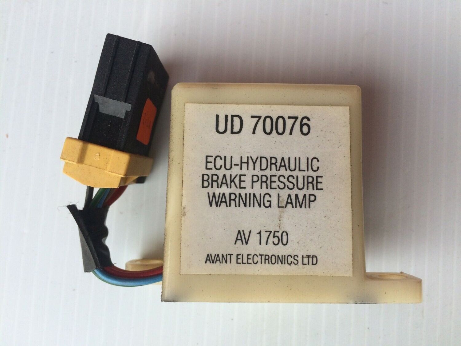 BENTLEY MULSANNE ROLLS-ROYCE SILVER SPUR brake pressure warning relay UD70076