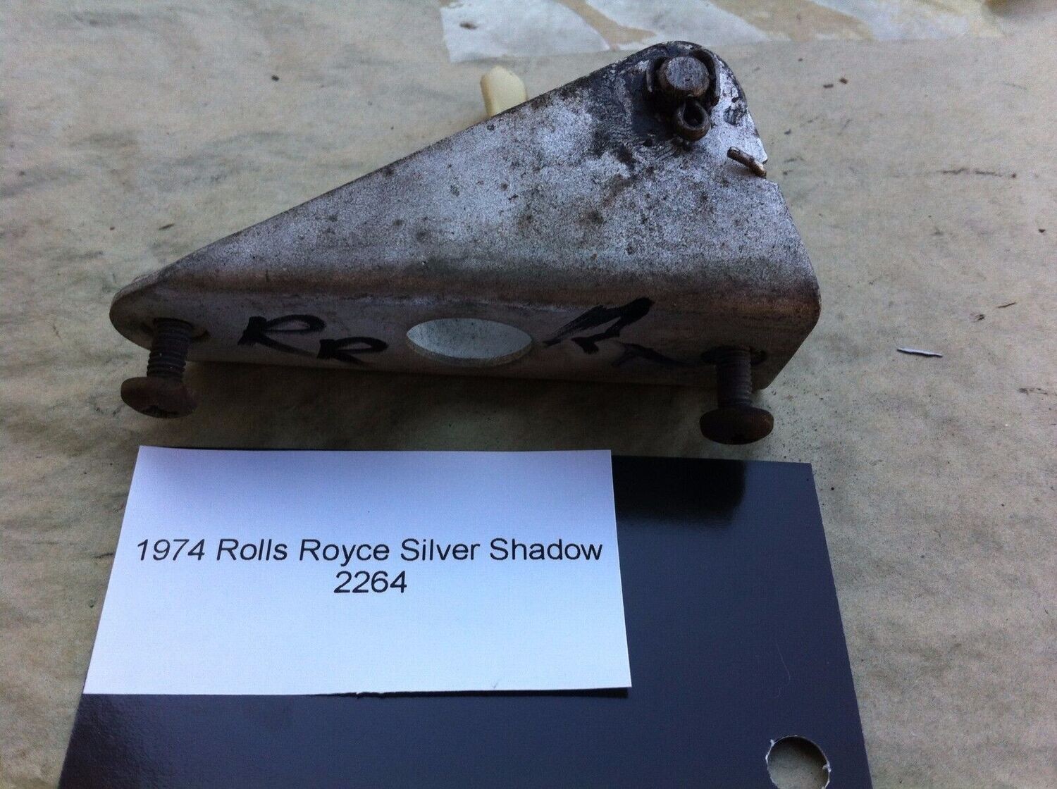 65 - 80 ROLLS ROYCE SILVER SHADOW RIGHT REAR OUTER DOOR HANDLE LEVER