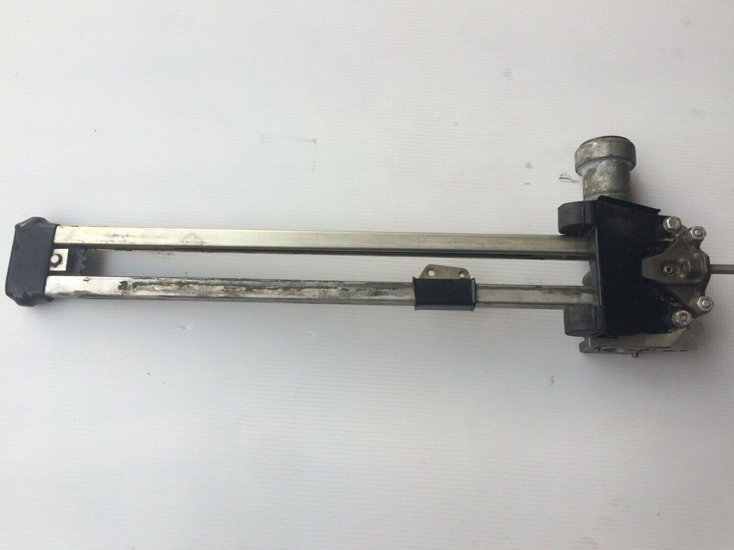65 - 80 ROLLS ROYCE SILVER SHADOW ANY SIDE WINDOW REGULATOR complete no motor