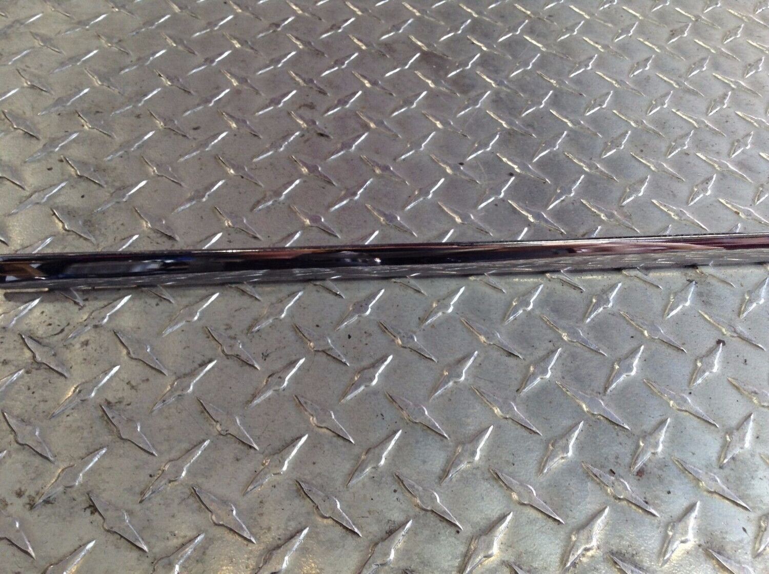 65 - 80 ROLLS ROYCE SILVER SHADOW CHROME LEFT FRONT DOOR TRIM MOLDING