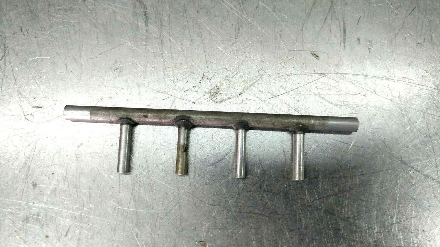 ROLLS ROYCE SILVER SHADOW 6 WAY VACUUM T AT INTAKE MANIFOLD