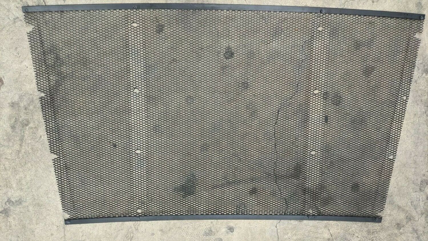 FERRARI 348 TS PARTS ENGINE LID COVER GRID SCREEN 62237100