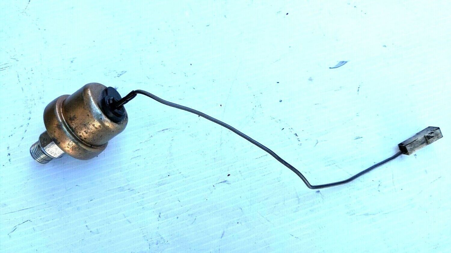 Ferrari 308 engine motor OIL PRESSURE SENSOR 114927