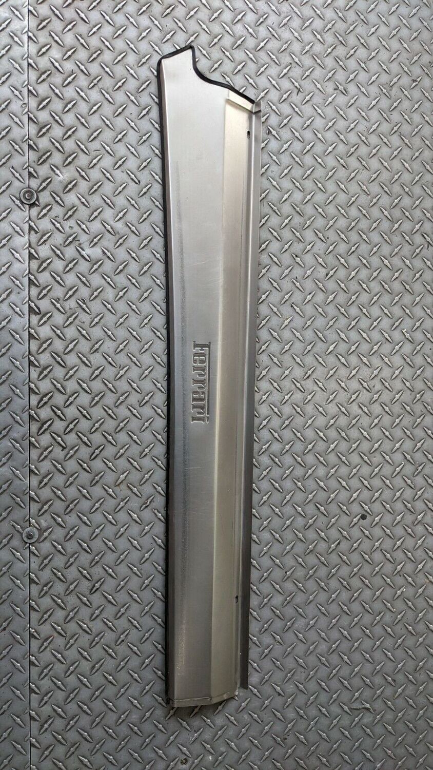 FERRARI 360 SPIDER PARTS LEFT DOOR KICK PLATE SILL RUNNING 68146600