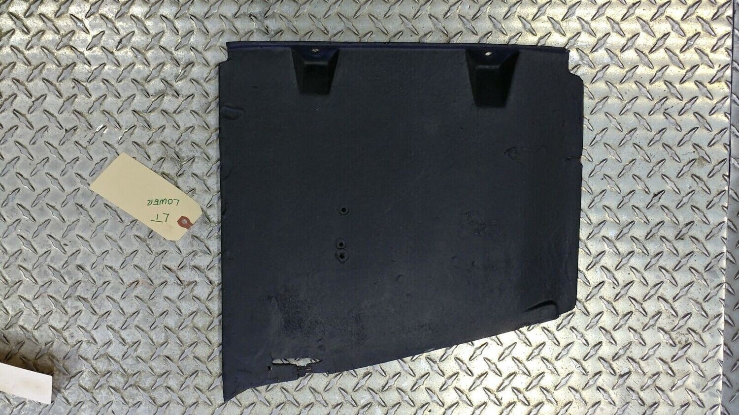 FERRARI 348 PARTS M0089337 LEFT front lower WHEELHOUSE MUD GUARD 62128000