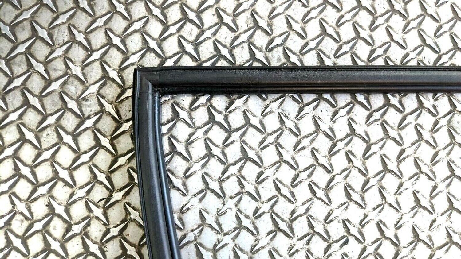 FERRARI 360 F430 SPIDER PARTS 125789 FRONT TRUNK SEAL ON BODY