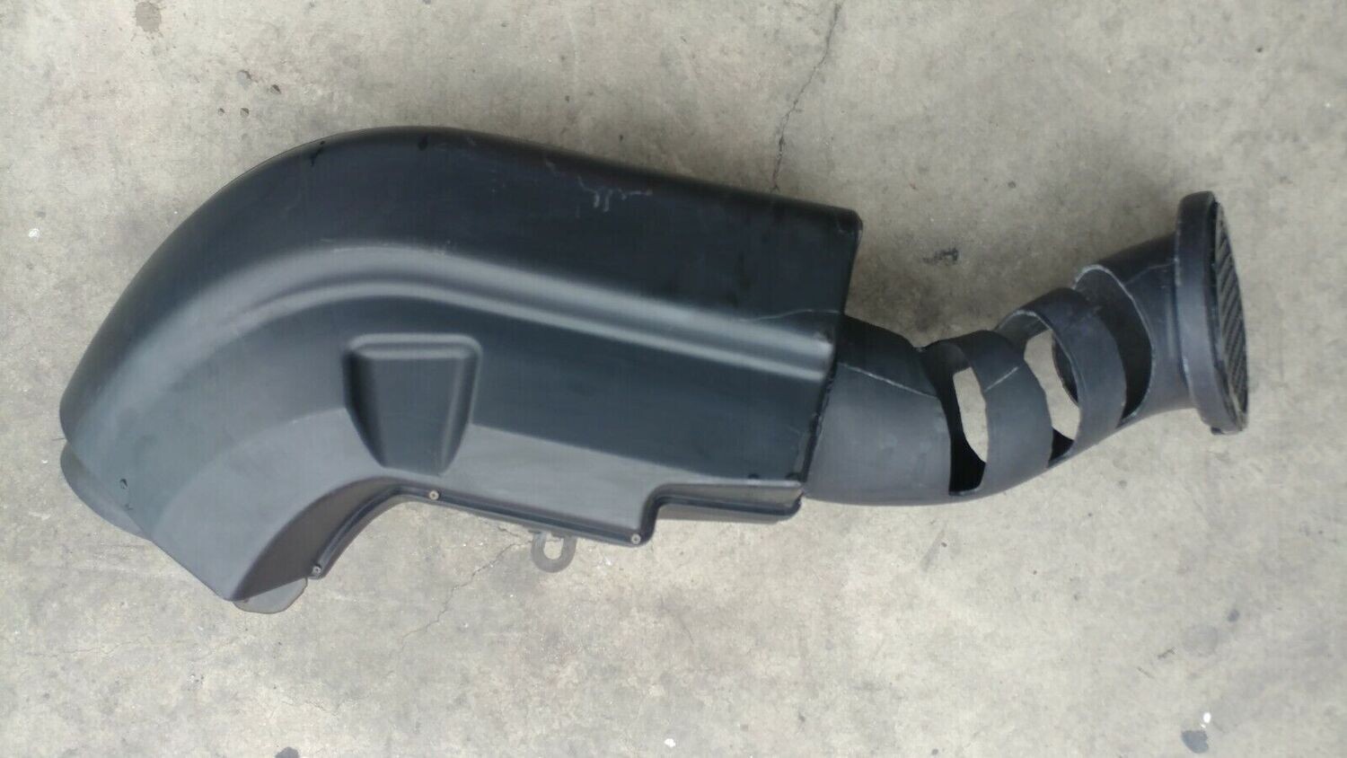 FERRARI 360 SPIDER PARTS air INTAKE TRUNKING TUBE CONVEYOR 182470
