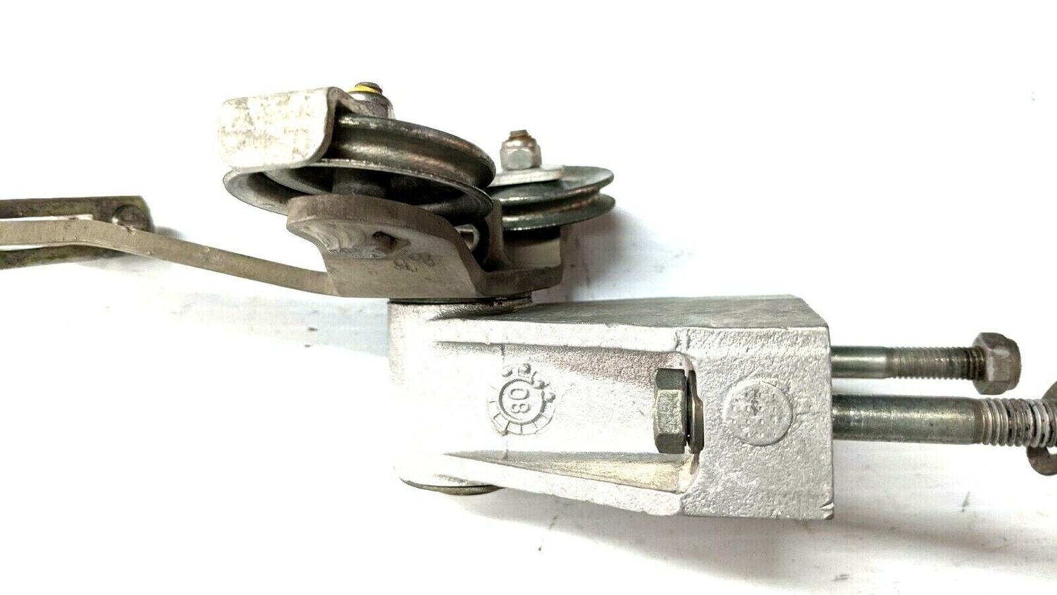 FERRARI 308 81 USA PARTS EMERGENCY BRAKE PIVOT LEVER WITH PULLEYS 113056 106415