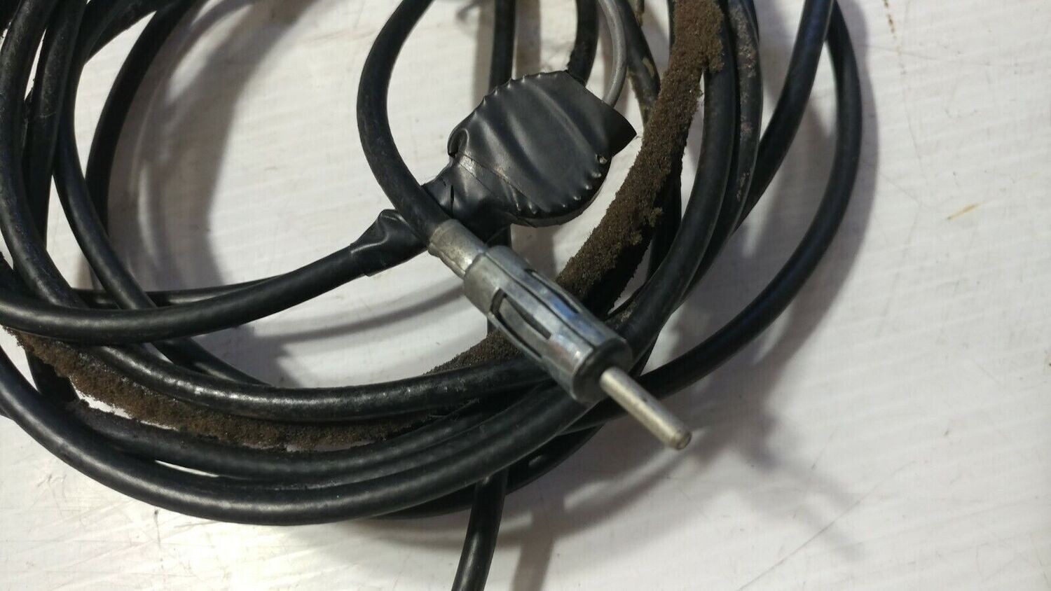 FERRARI 348 PARTS ANTENNA WIRE FROM RADIO TO REAR GLASS