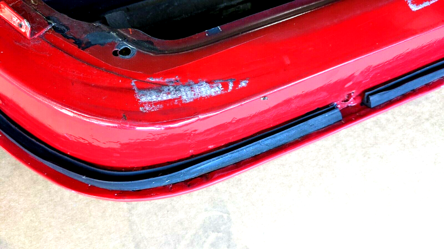FERRARI 308 GTSi LEFT DOOR complete SHELL USA VERSION 60214103