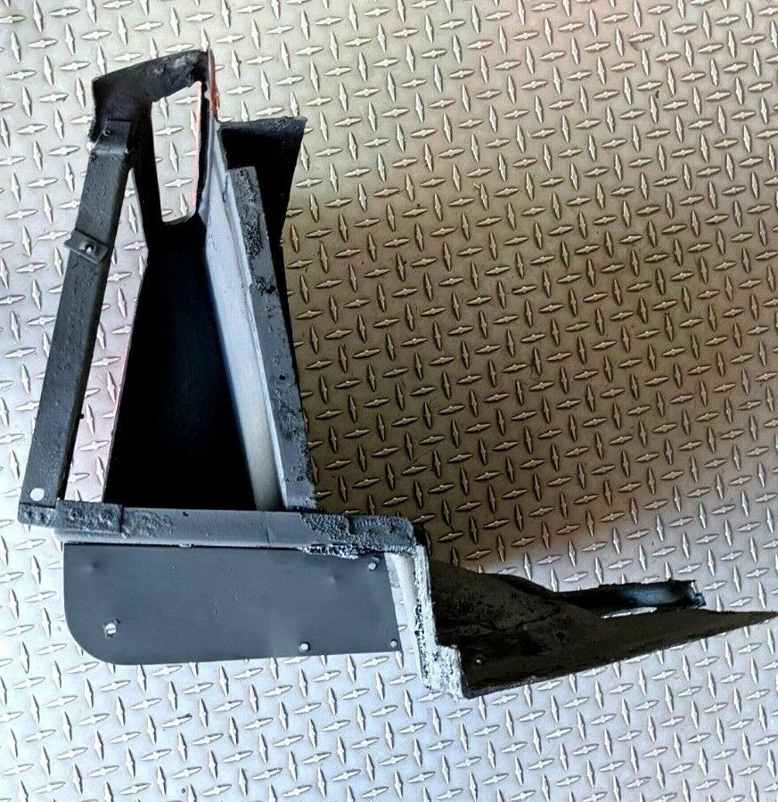 FERRARI 308 GTSi LEFT REAR UNDER 1/4 PANEL VITRORESINA LOWER PANEL UNDER BUMPER
