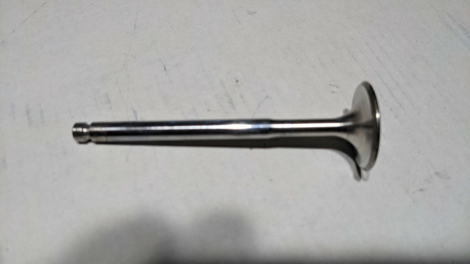 FERRARI 348 PARTS ENGINE CYLINDER HEAD INTAKE VALVE 137955