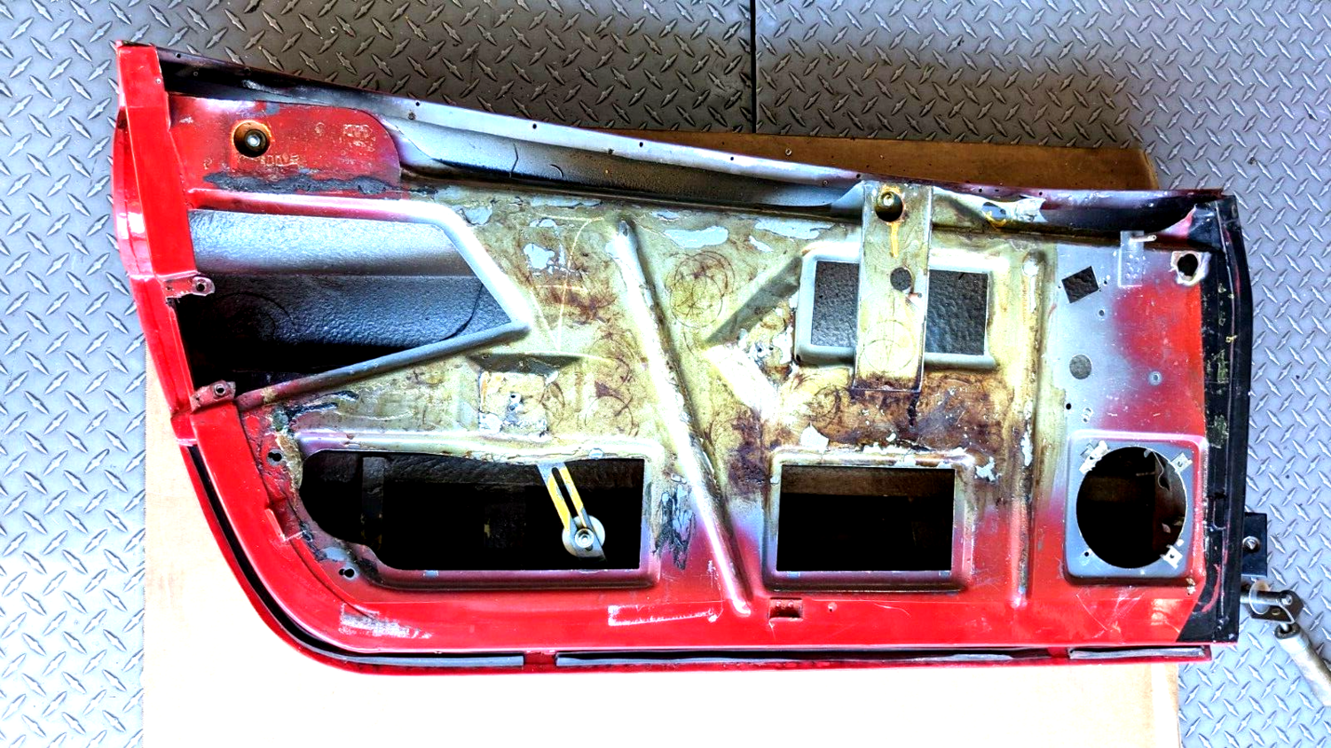 FERRARI 308 GTSi LEFT DOOR complete SHELL USA VERSION 60214103