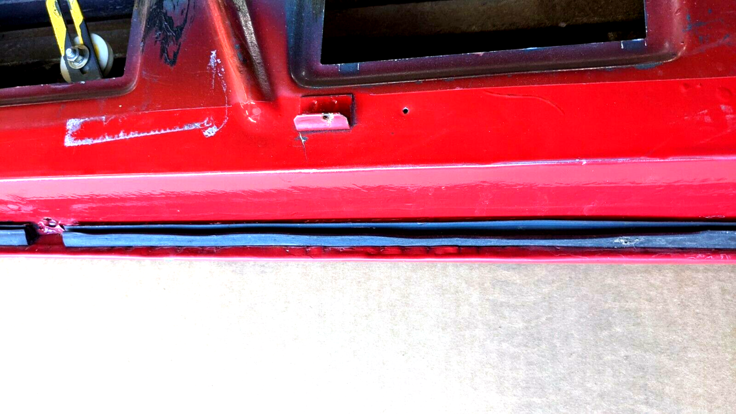 FERRARI 308 GTSi LEFT DOOR complete SHELL USA VERSION 60214103