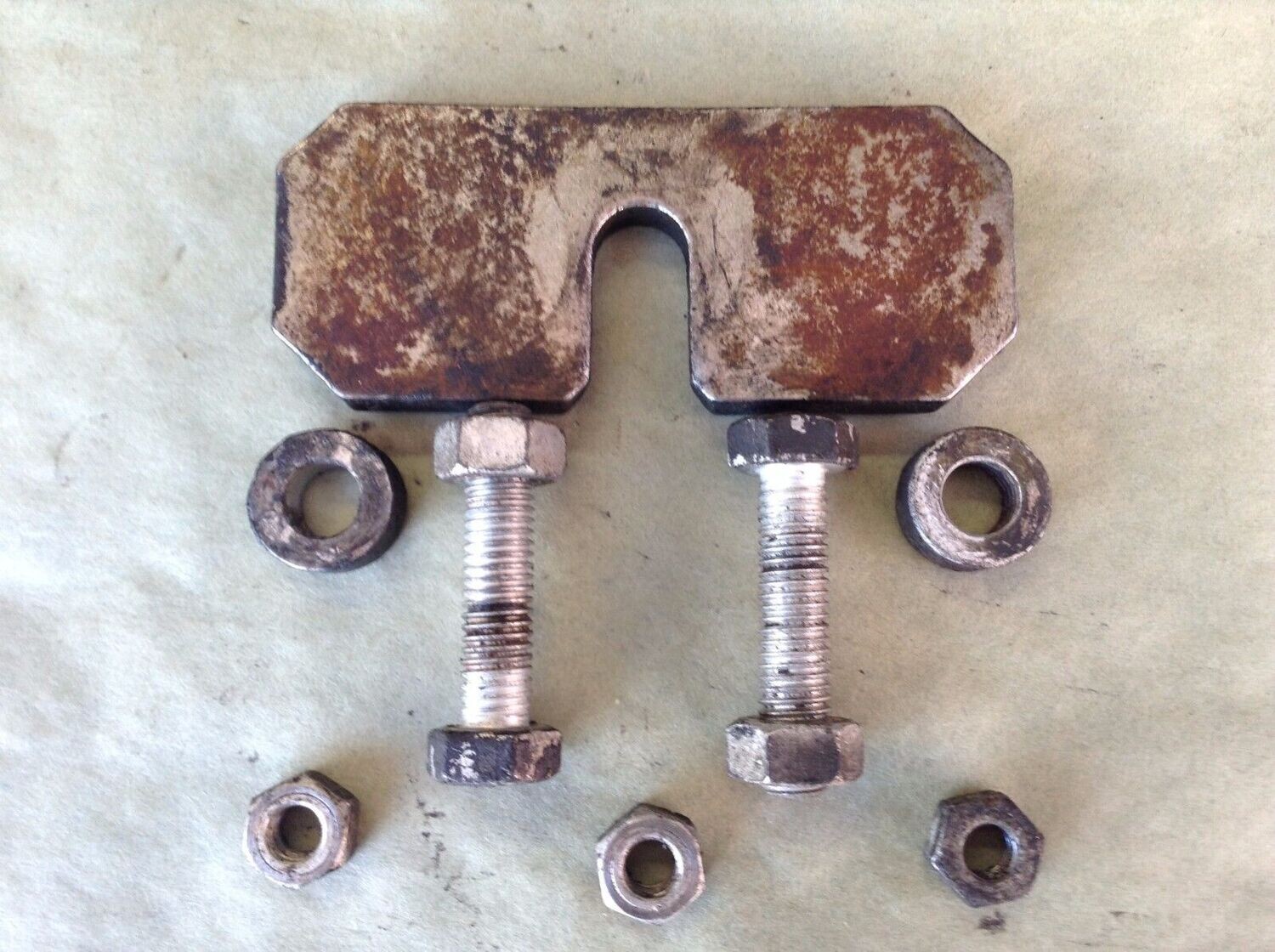 81 - 91 ROLLS ROYCE SILVER SPUR A/C COMPRESSOR SCREWS BUNDLE
