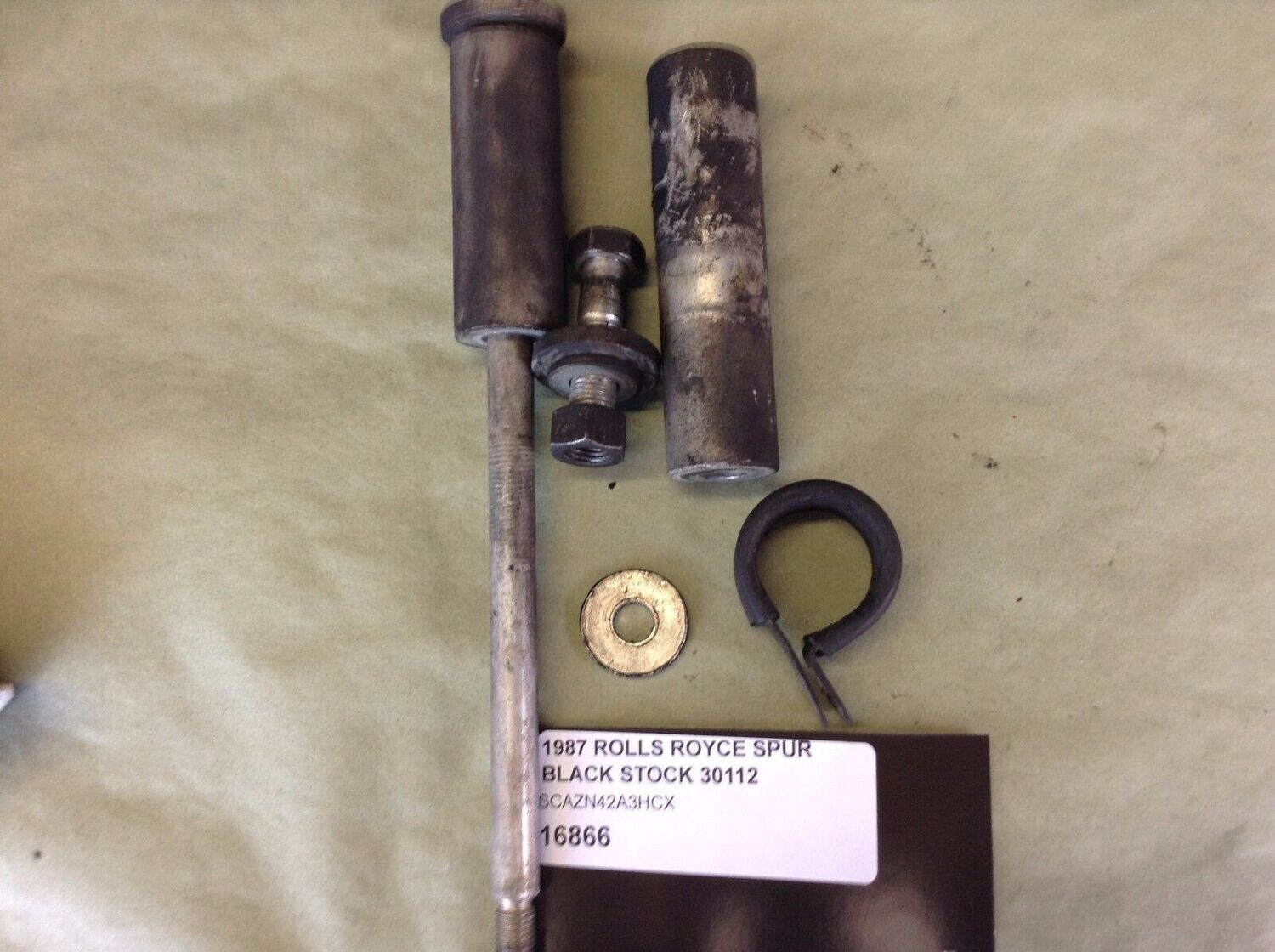 81 - 91 ROLLS ROYCE SILVER SPUR ALTERNATOR SCREW BUNDLE