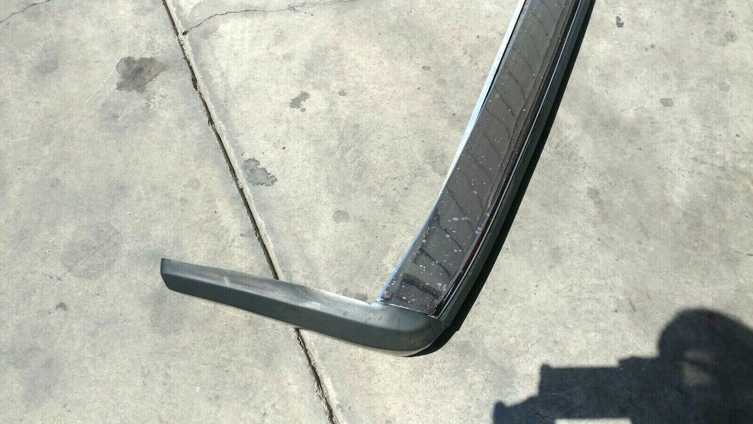 65 - 80 ROLLS ROYCE SILVER SHADOW REAR BUMPER complete. Bar, extensions, chrome