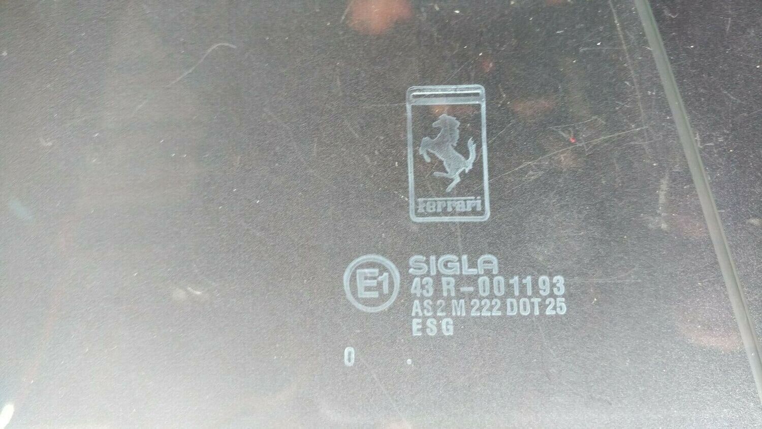 FERRARI 348 PARTS LEFT DOOR drop glass 62104400